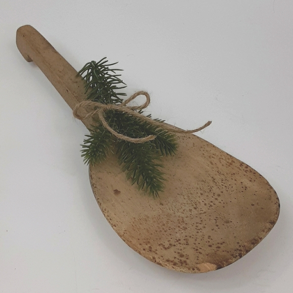 Farmhouse paddle decor